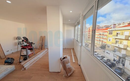 Apartamento T3 Remodelado Alverca do Ribatejo, Próximo da Estação de Comboios