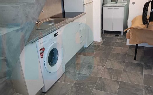 Prédio Rés do Chão | 2 Moradias Independentes | Remodelado | Rentabilidade 5% | Pinheiro de Loures