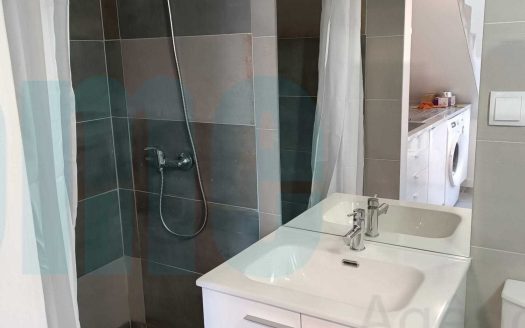 Prédio Rés do Chão | 2 Moradias Independentes | Remodelado | Rentabilidade 5% | Pinheiro de Loures