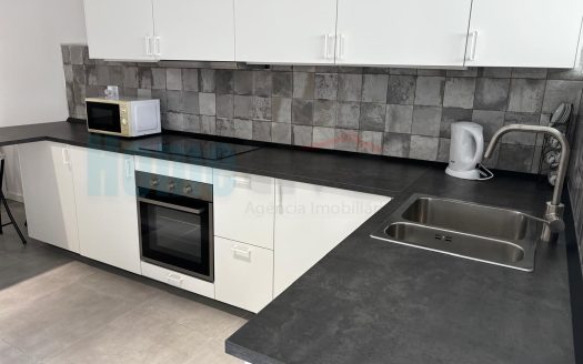 Apartamento T4 Remodelado e Mobilado Charquinho, Benfica